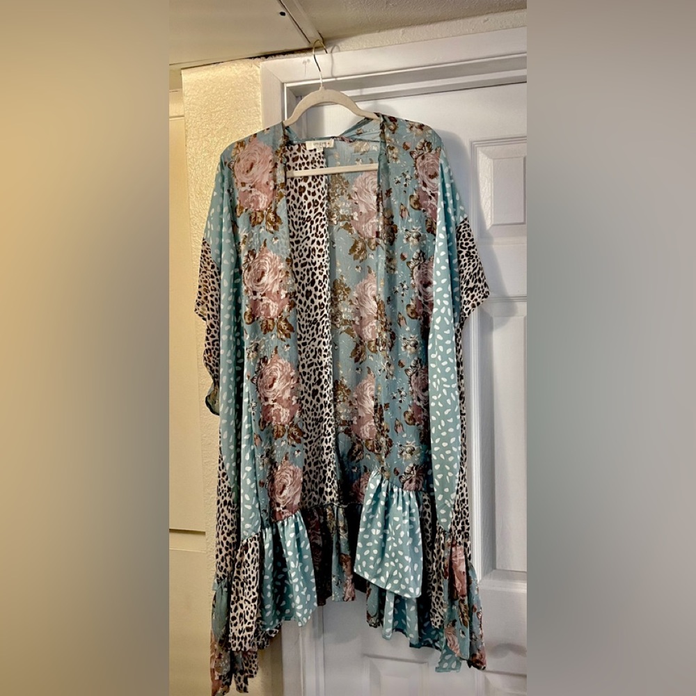 NWOT UMGEE Cheetah & Floral Kimono Size XL